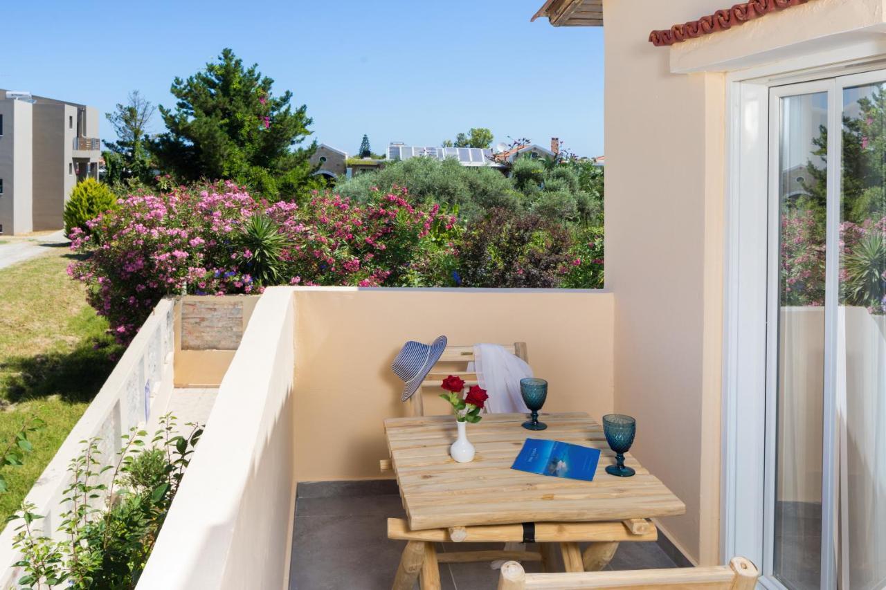 S U E N O - Studios And Apartments, With Shared Pool Kato Daratso Exterior photo