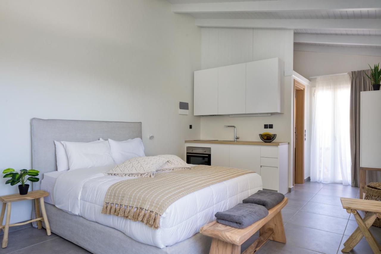 S U E N O - Studios And Apartments, With Shared Pool Kato Daratso Exterior photo