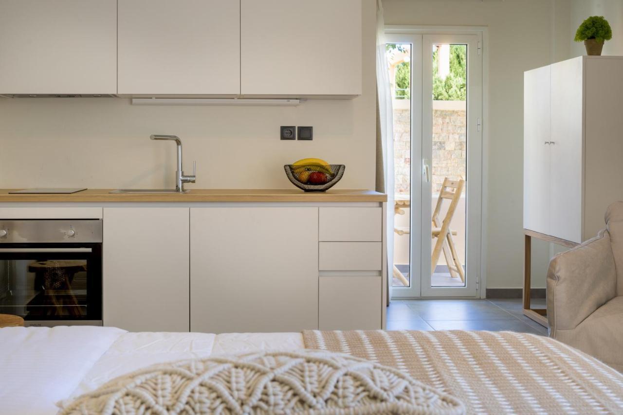 S U E N O - Studios And Apartments, With Shared Pool Kato Daratso Exterior photo